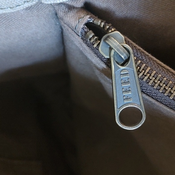 FEED Tote •Olive Green•Used - Picture 10 of 13